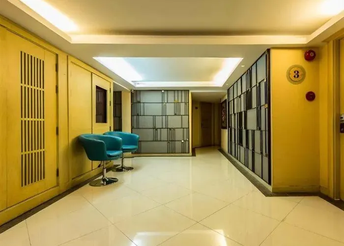 Upar Sukhumvit 11 Nana 3* Bangkok