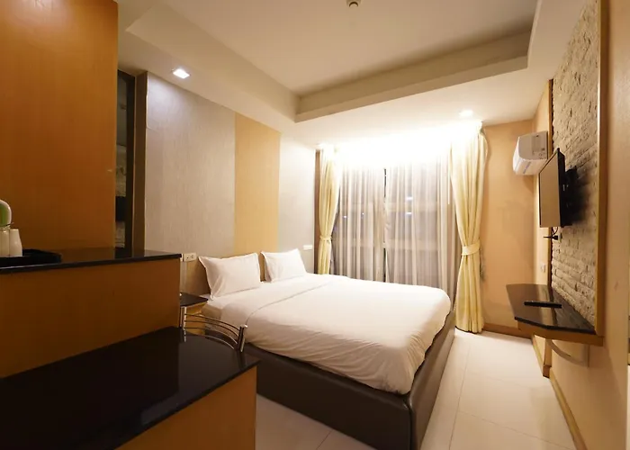 Upar Sukhumvit 11 Nana Hotel 3*