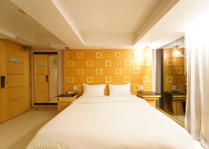 Hotel Upar Sukhumvit 11 Nana 3*