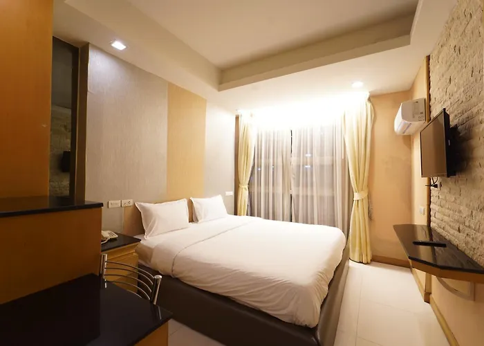 Upar Sukhumvit 11 Nana Hotel 3*