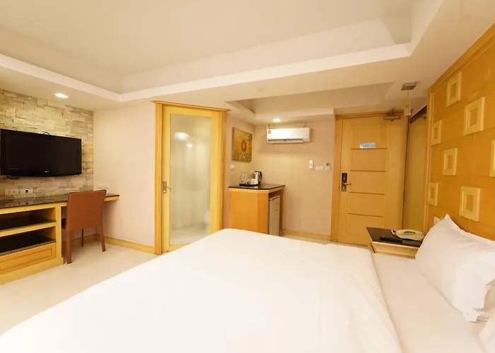 Upar Sukhumvit 11 Nana Hotel