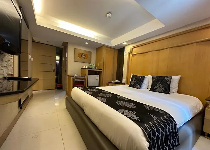 Upar Sukhumvit 11 Nana Hotel 3*